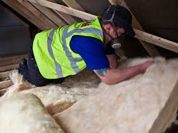 Best Spray Foam Insulation  in Plainedge, NY